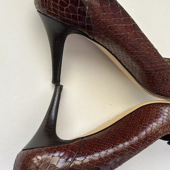 Escada snake embossed burgundy brown leather heel pumps Size 38 - Picture 5 of 16